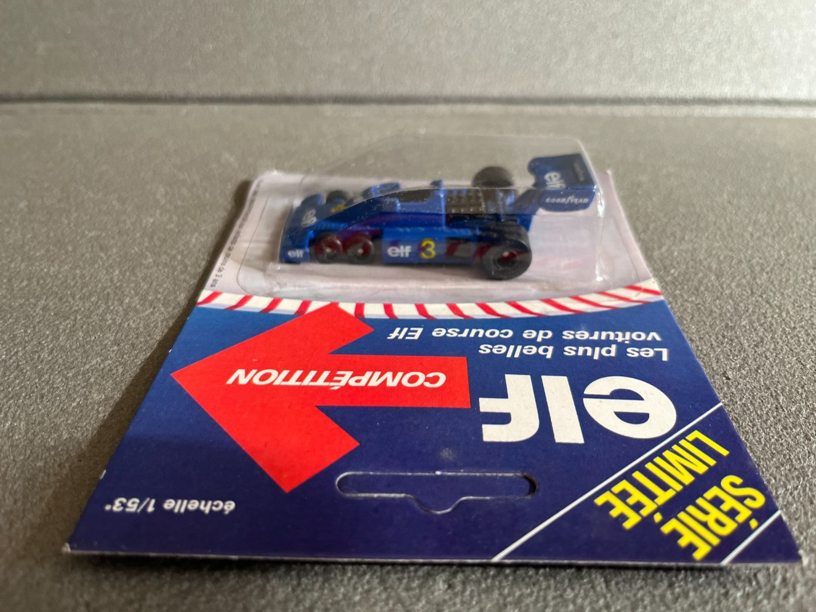 Voiture miniature F1 Tyrrell P 34 1976 Elf Competition 1/53 Type Majorette