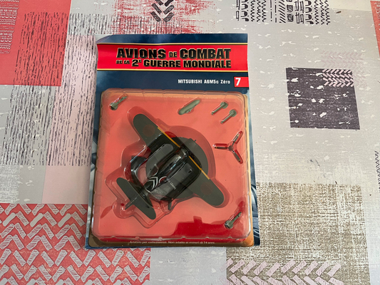 Avion miniature Militaire Combat 2nd Guerre Mitsubishi A6M5c Zéro 1/72