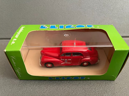 Voiture miniature Peugeot 203 secours pompiers Lyon Eligor France au 1/43