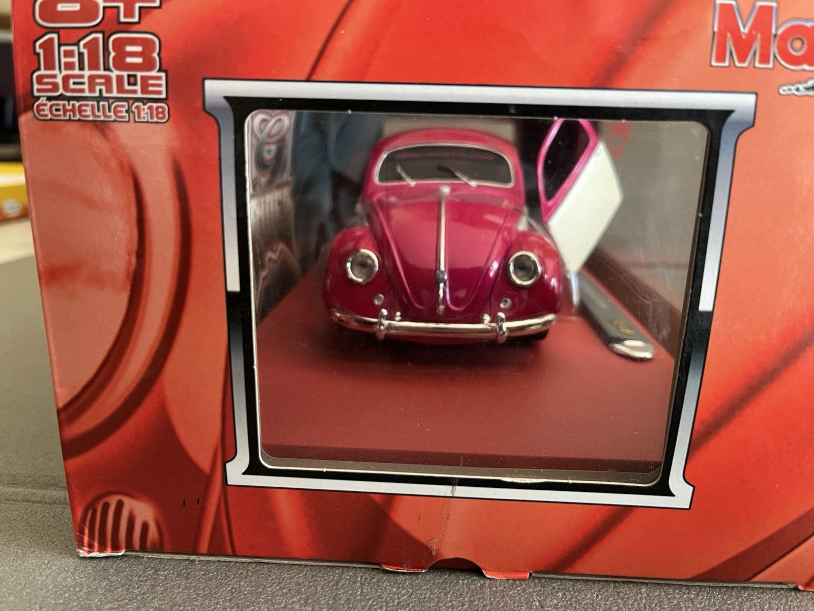 Voiture miniature Volkswagen Coccinelle tuning bugz Maisto au 1/18
