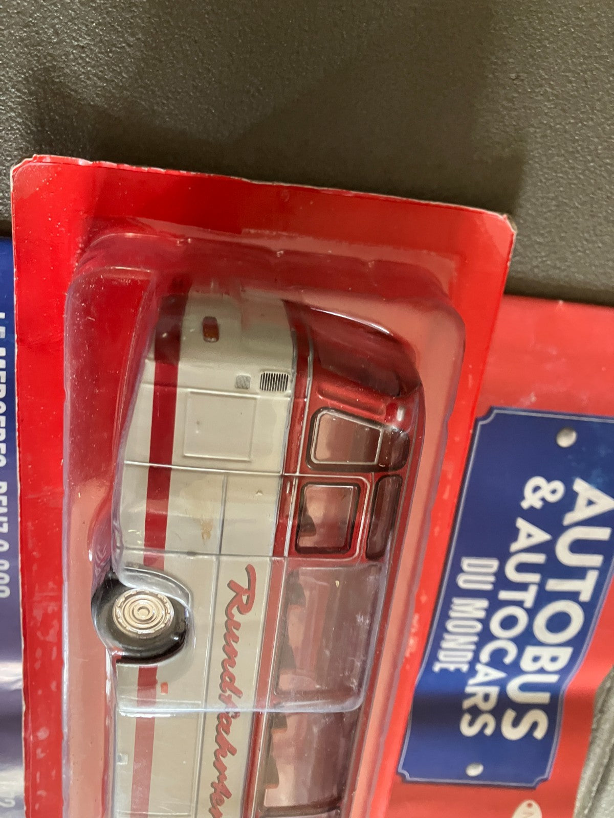 Voiture miniature Mercedes Benz 0 302 1972 1/43 Autobus Autocars du Monde