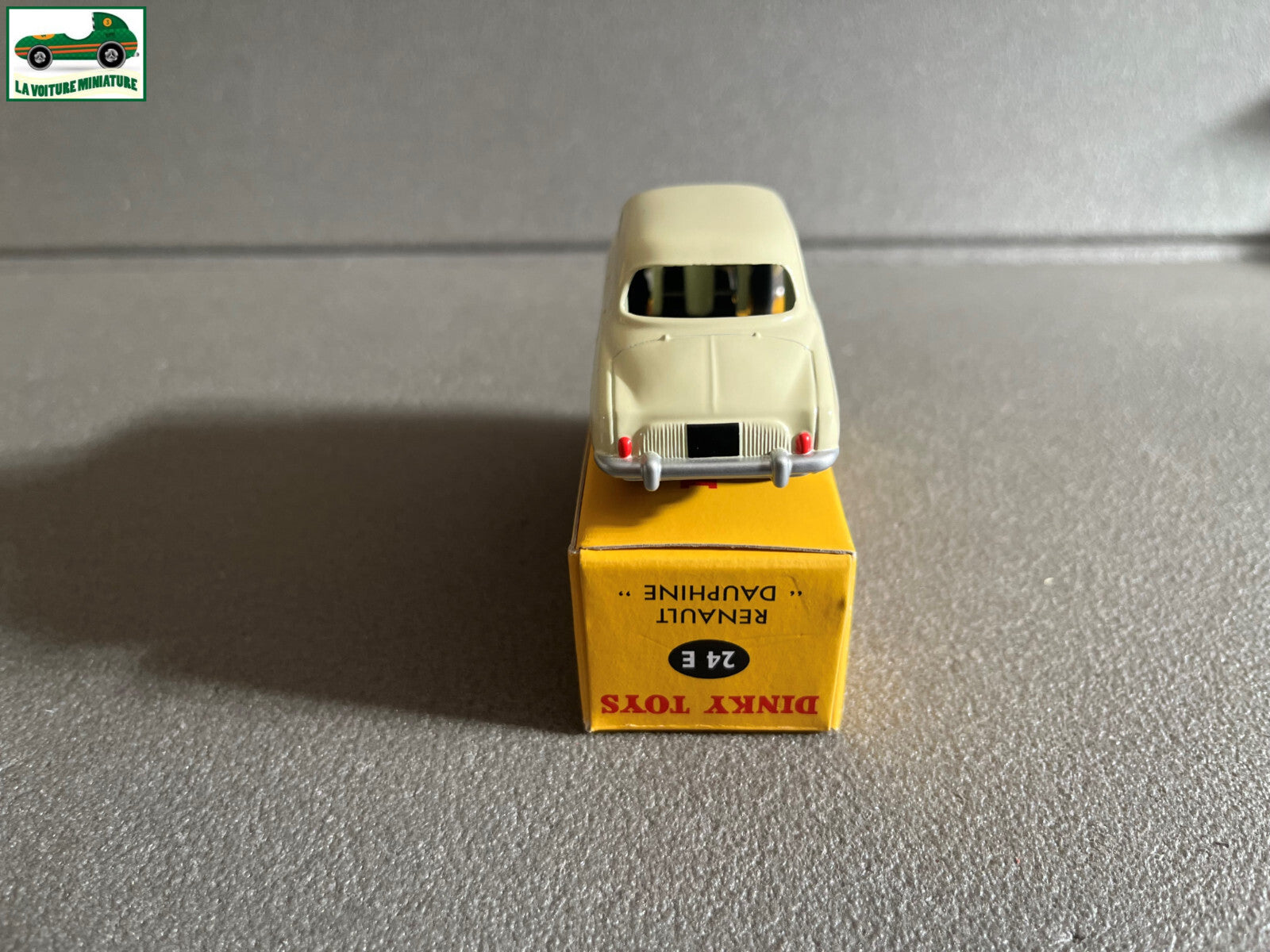 Voiture miniature Renault Dauphine 24E Dinky Toys Atlas