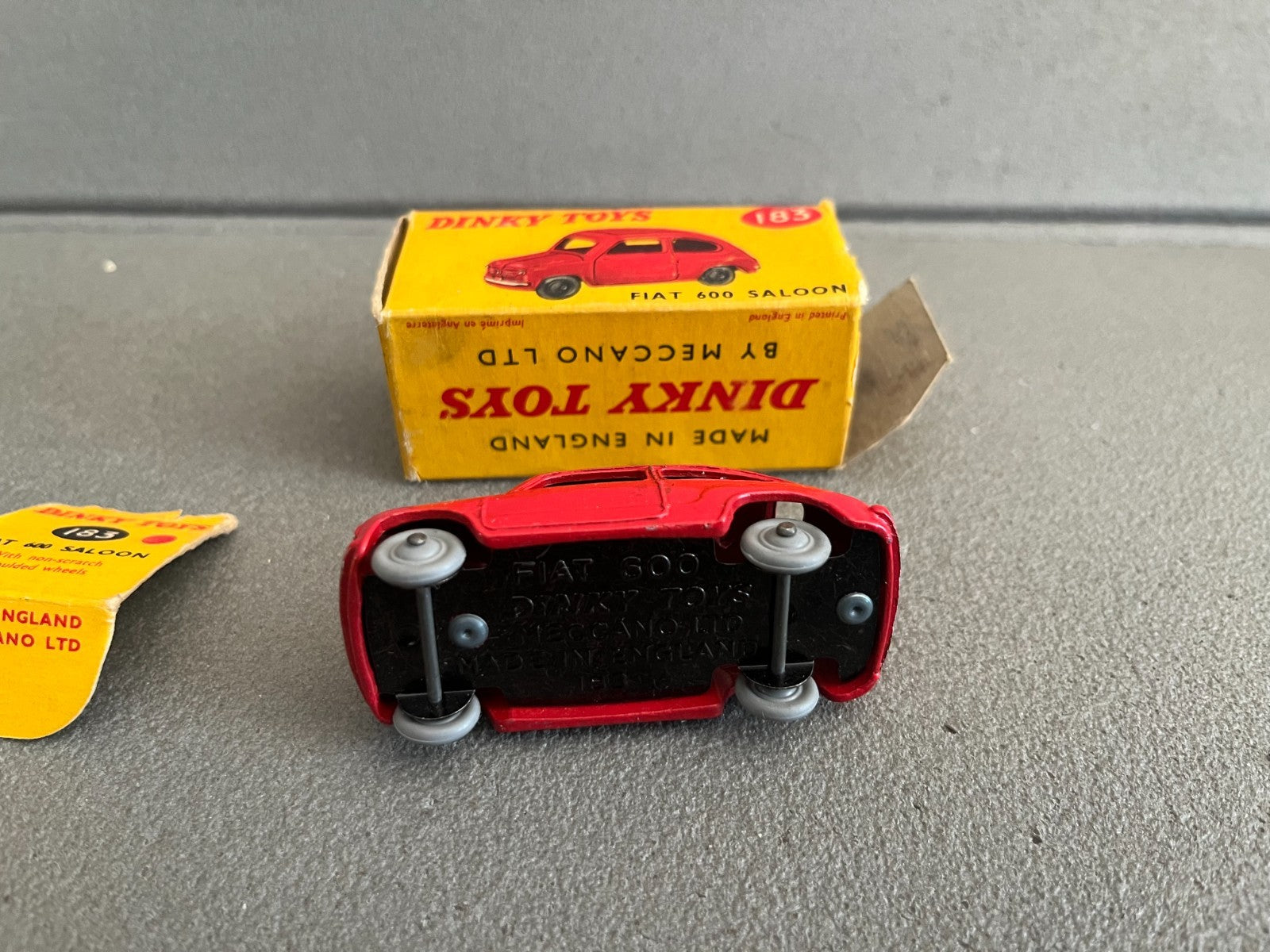 Ancienne Miniature Voiture Fiat 600 Saloon Dinky Toys England 183 Boite Meccano
