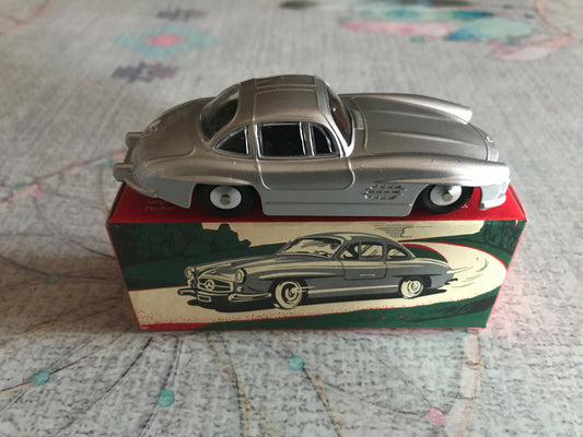 Voiture Miniature Quiralu Mercedes Benz 300 SL au 1/43