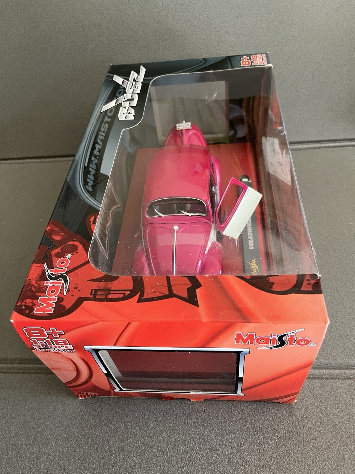 Voiture miniature Volkswagen Coccinelle tuning bugz Maisto au 1/18