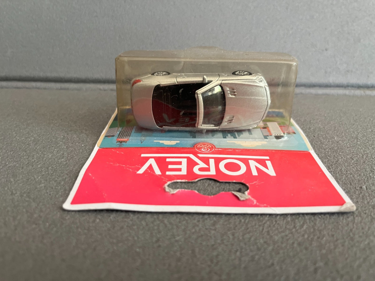 Voiture miniature Mercedes SL-Klasse Showroom Norev 3 inches 1/64