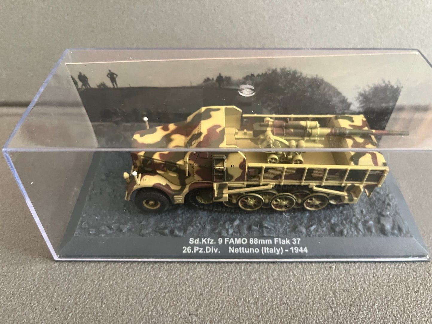 Miniature Militaire Char Tank Blindé Sd.Kfz. 9 Famo 88mm Flak 37 Altaya 1/72