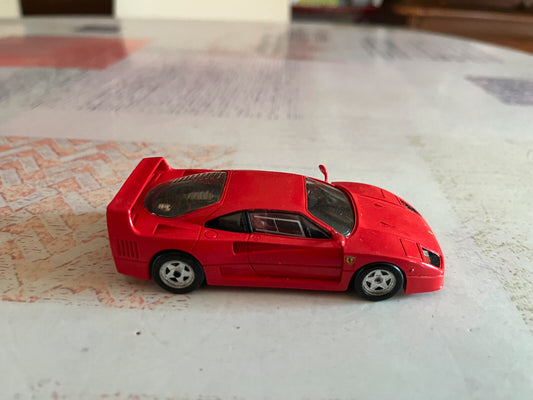Voiture Miniature Kit monté Ferrari F40 Starter au 1/43