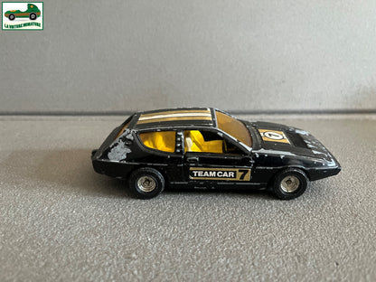 Ancienne Voiture Miniature Lotus Elite Corgi 1/36 Epave