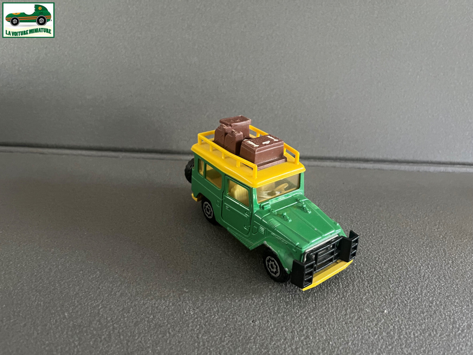 Ancienne Miniature Voiture Majorette Toyota Land Cruiser 1/36