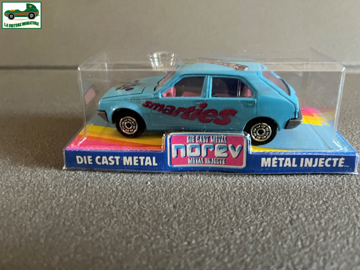 Ancienne Voiture Miniature Renault 14 Smarties Norev au 1/43