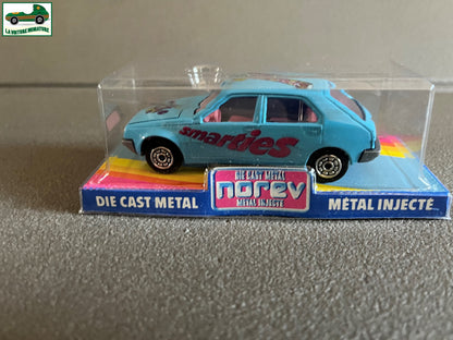 Ancienne Voiture Miniature Renault 14 Smarties Norev au 1/43