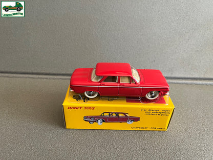 Voiture miniature Chevrolet Corvair 552 Deagostini Dinky Toys 1/43