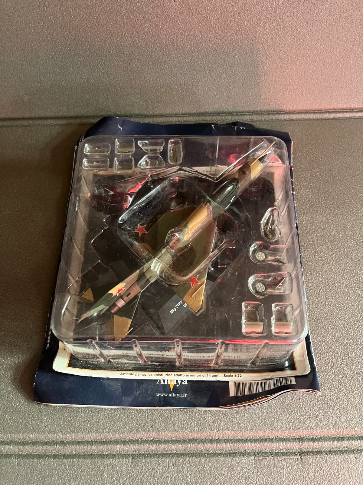 Avion miniature Militaire Combat Reaction Mig-21 PF URSS Altaya 1/72