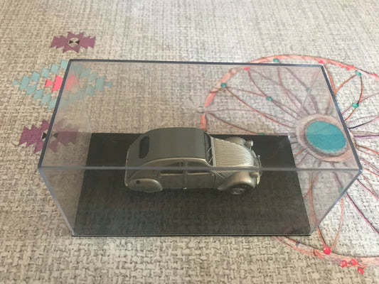 Voiture miniature Citroen 2cv 2 cv Berline La Poste PTT au 1/43