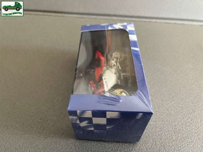Moto miniature MV Agusta 750 F4 Editions Atlas Collection au 1/24