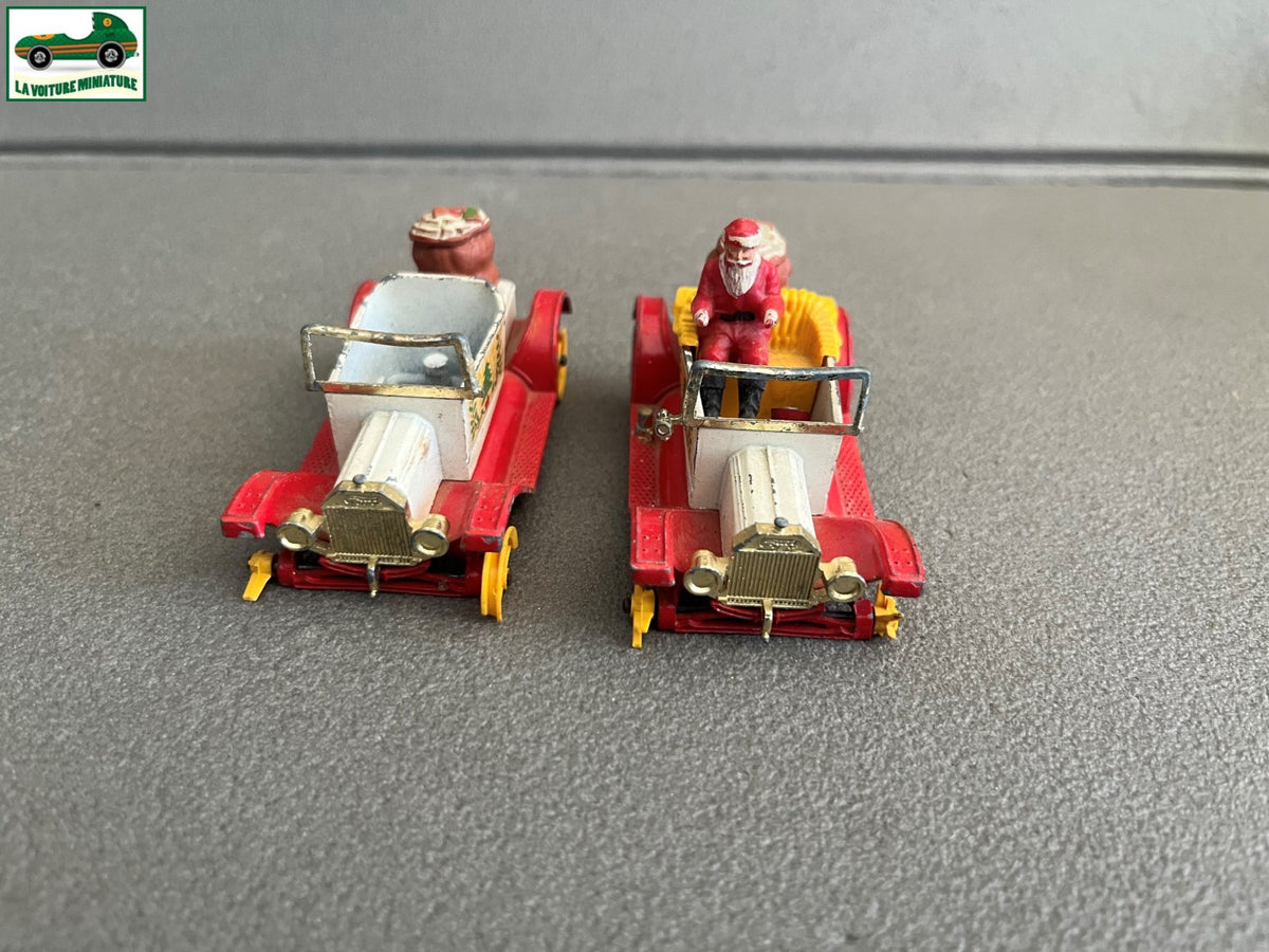 Ancienne Voiture Miniature Lot de 2 Dinky Toys Noel Ford R 475 Epave