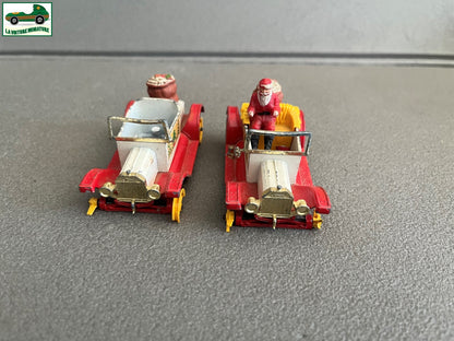 Ancienne Voiture Miniature Lot de 2 Dinky Toys Noel Ford R 475 Epave