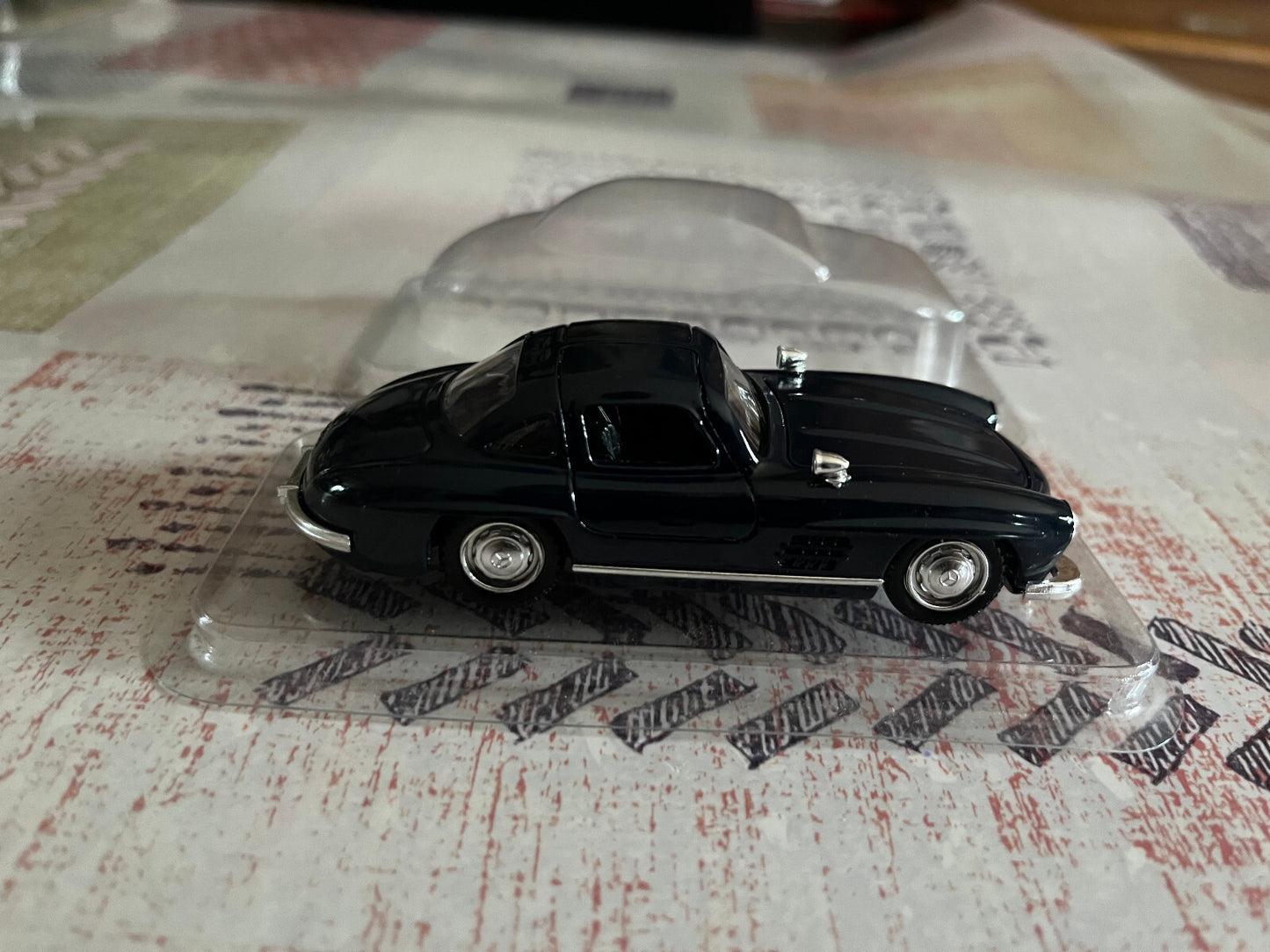Voiture Miniature Mercedes 300 SL Solido 1/43