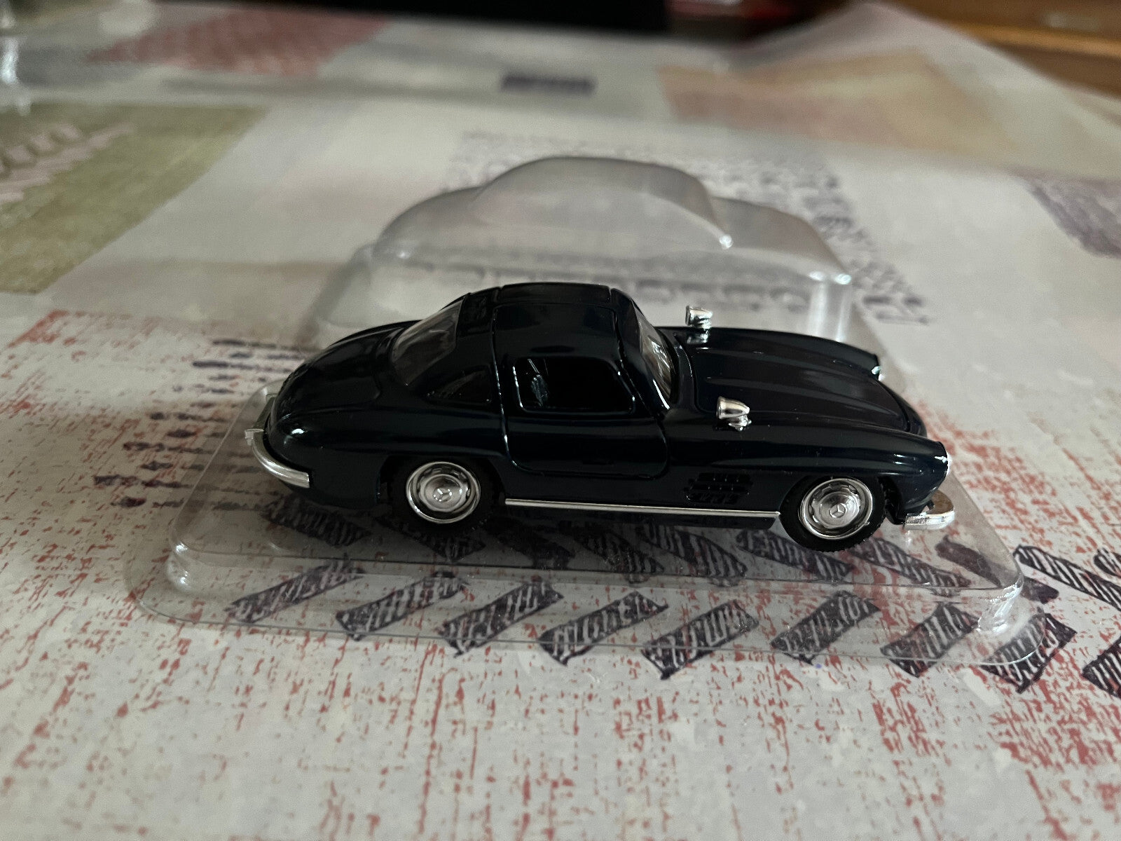 Voiture Miniature Mercedes 300 SL Solido 1/43