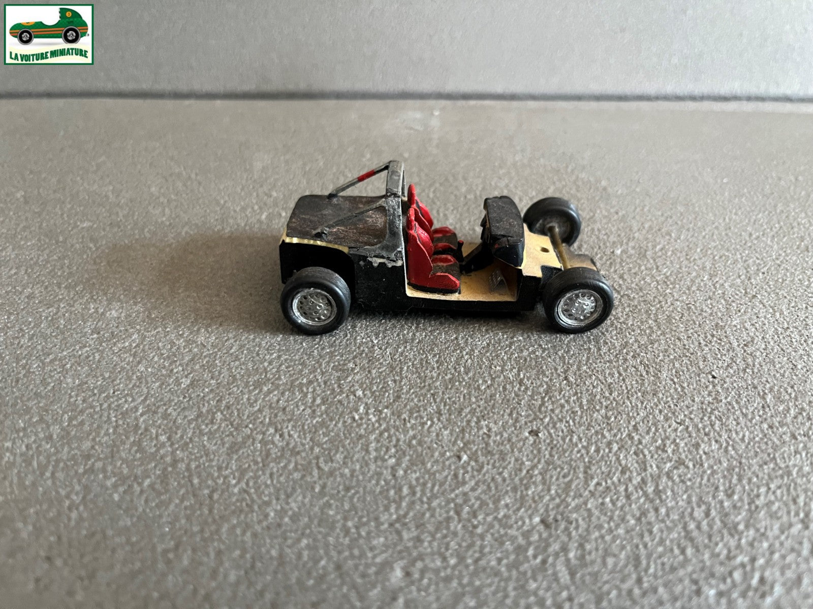 Voiture Miniature Kit monté Peugeot 205 Turbo 16 PM 1/43 Chassis Incomplet