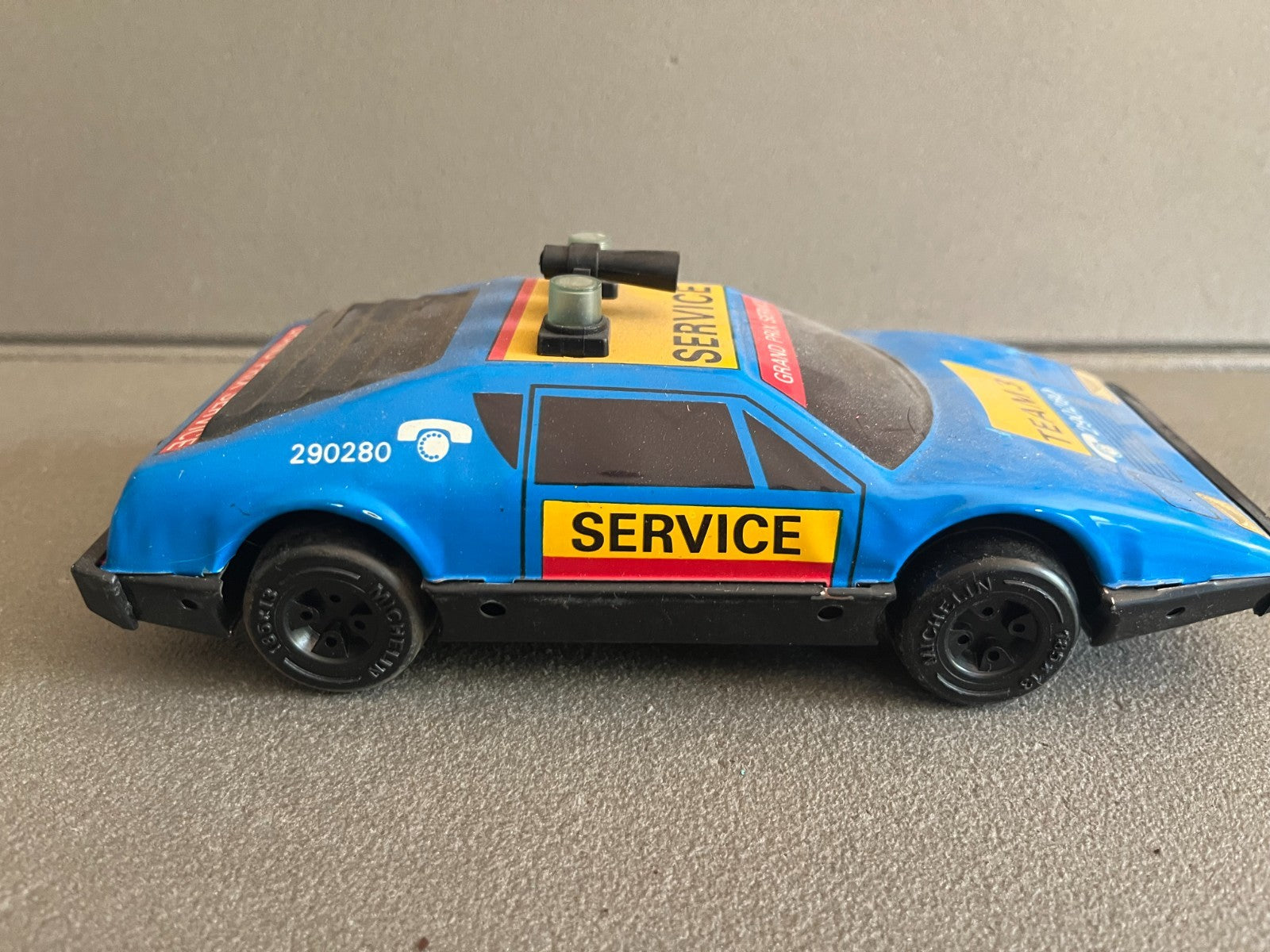 Jouet Ancien Voiture Miniature Course Tôle Ferrari 512 VEB  Grand Prix Service