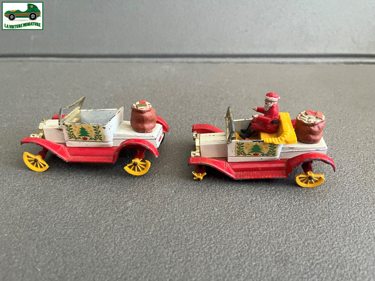 Ancienne Voiture Miniature Lot de 2 Dinky Toys Noel Ford R 475 Epave