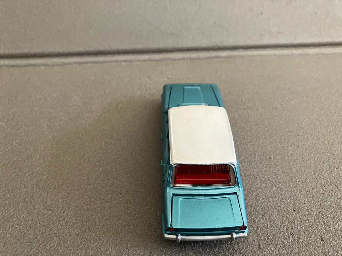 Ancienne Voiture Miniature Triumph 2000 135 Meccano England Dinky Toys 1/43