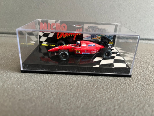 Voiture Miniature Formule 1 F1 Ferrari Capelli MicroChamps Minichamps au 1/64
