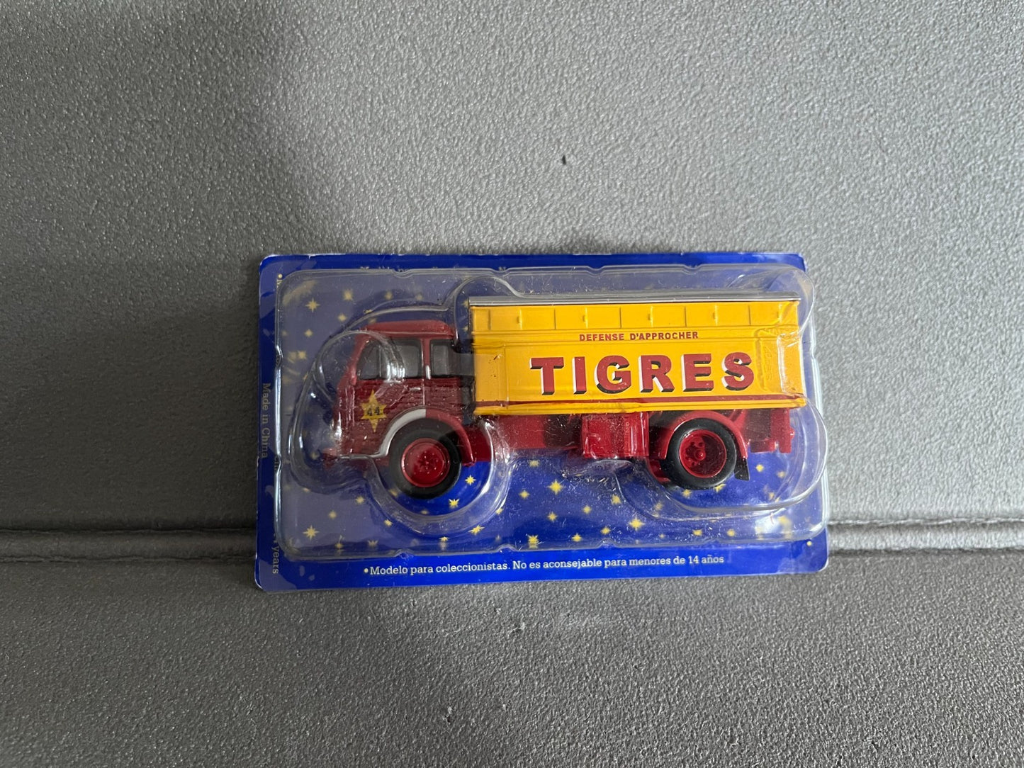 Voiture Miniature Simca Cargo Tigres N°40 Cirque Pinder Altaya 1/50