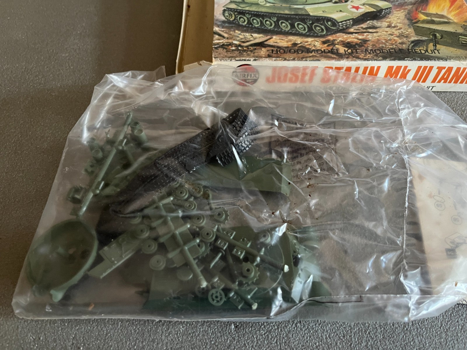 Maquette Militaire Blindé Char Josef Stalin Mk III Tank AirFix OO 1/72 1/76