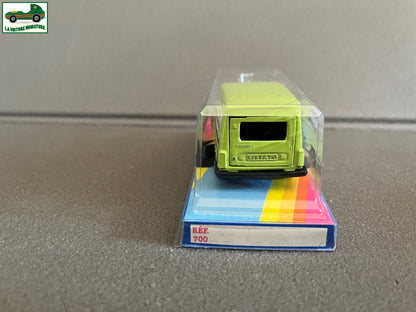 Ancienne Voiture Miniature Renault R4 4L F6 Hollywood Norev au 1/43