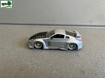 Voiture miniature 2006 Nissan 350 Z Jada au 1/64