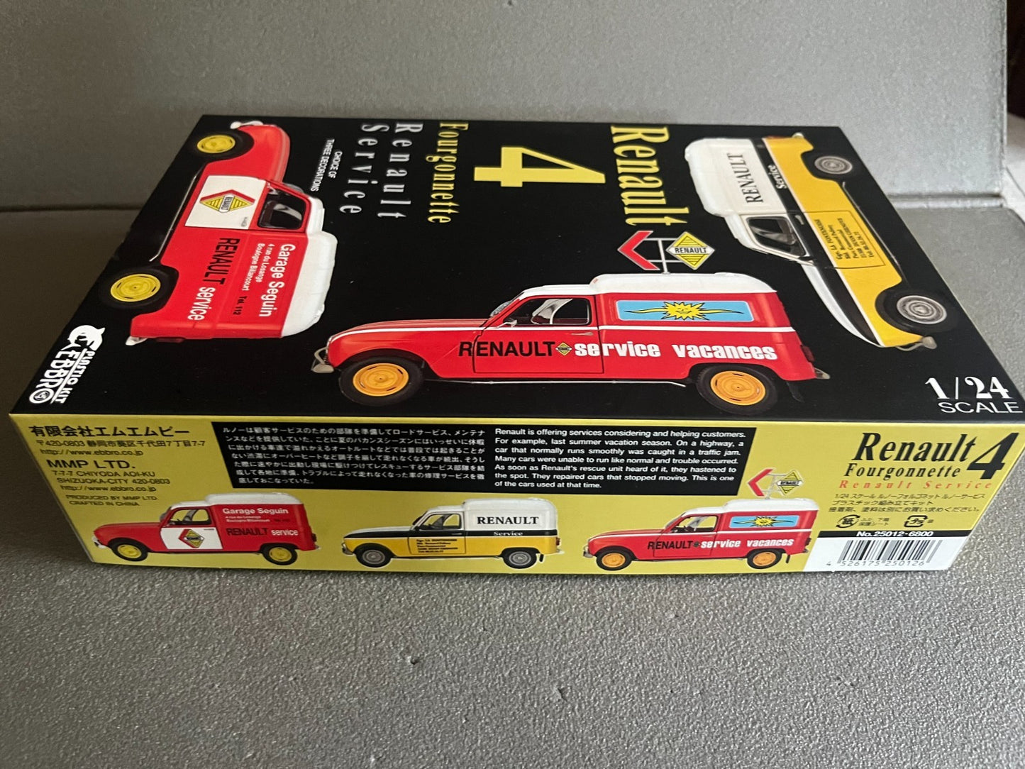 Maquette à monter Voiture miniature R4 Renault 4 Fourgonnette Service Ebbro 1/24