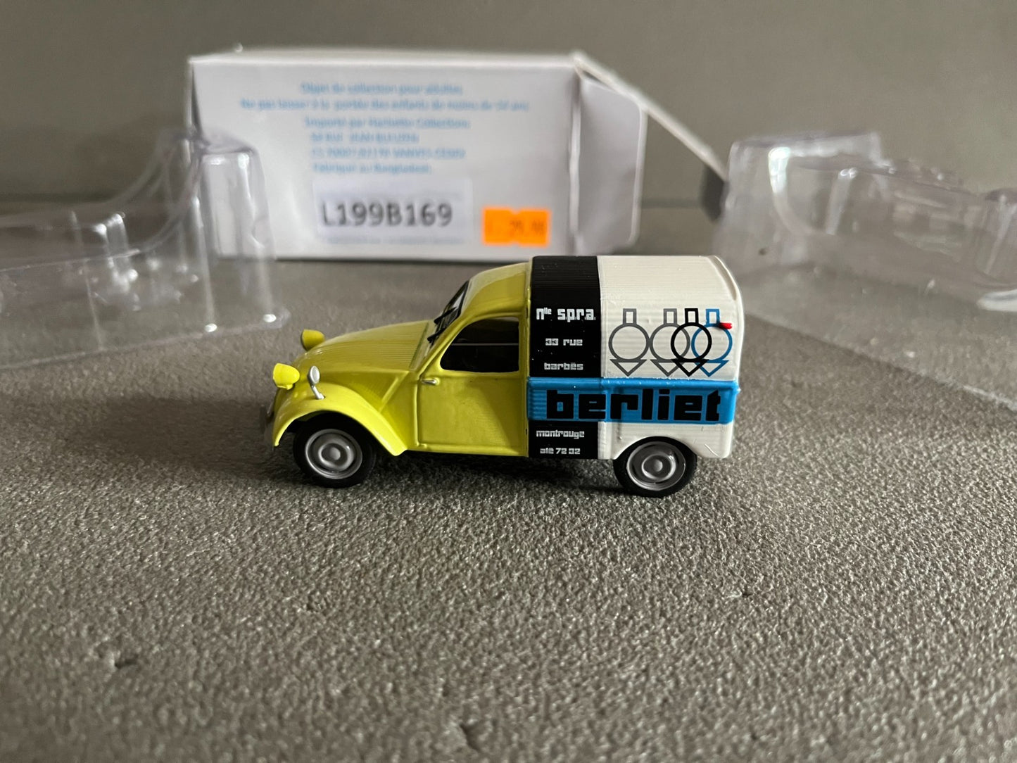 Voiture miniature Citroen 2CV Berliet Hors Série Hachette 1/43