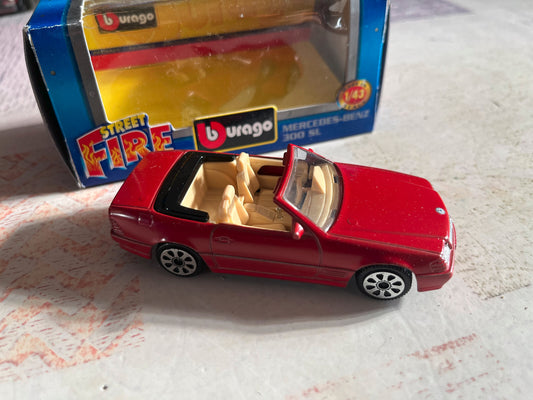 Voiture miniature Burago Street Fire Mercedes Benz 300 SL au 1/43