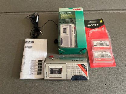 Ancien Magnétophone Micro Cassette Recorder Dictaphone Sanyo TRC-540M