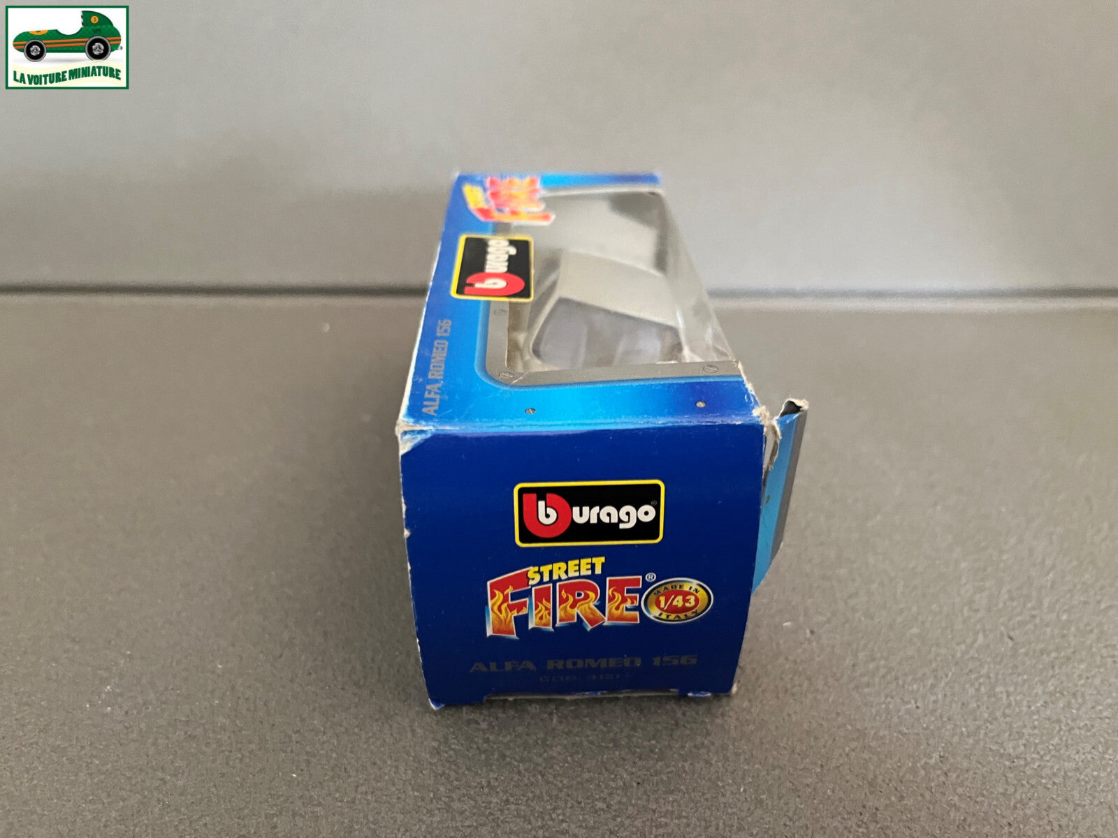 Voiture miniature Alfa Romeo 156 Burago au 1/43