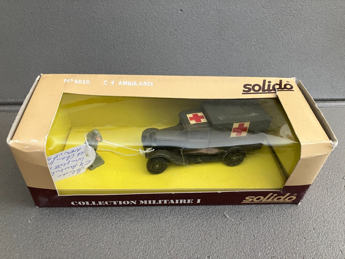 Ancien Miniature Militaire Blindé Citroën C4 Ambulance 6020 Solido France 1/43