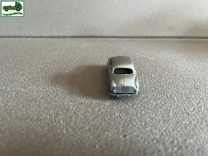 Ancienne Miniature Voiture Plastique Renault Dauphine Cadum Pax au 1/86