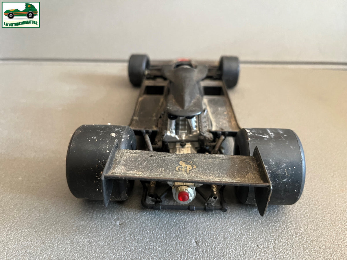 Ancienne Voiture Miniature Lotus JPS MK3 F1 Polistil Italy au 1/16