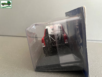 Voiture miniature Toyota Hilux 2017 Rallye Paris Dakar au 1/43