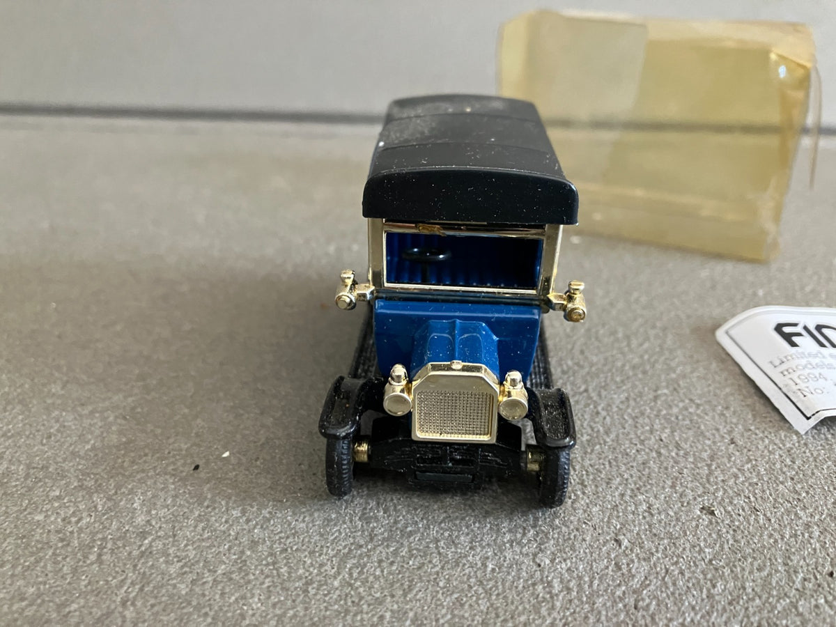 Ancienne Miniature Voiture Publicitaire Tacot Fidi Worldwide Moving 1/43 1/50