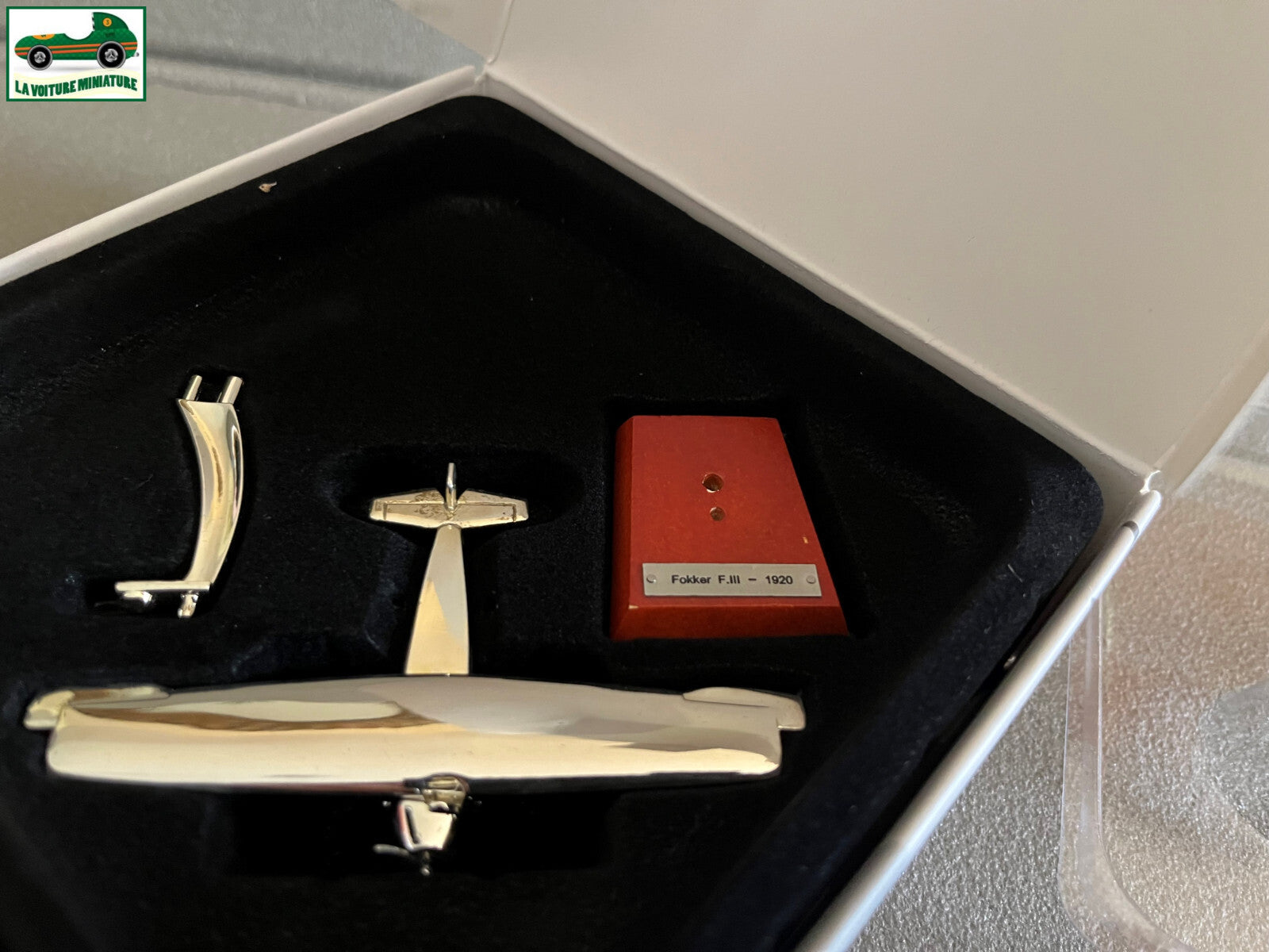Avion miniature chrome Fokker F.III Atlas Silver Classics au 1/200