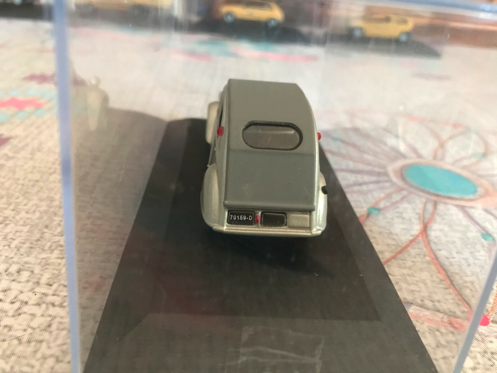 Voiture miniature Citroen 2cv 2 cv Berline La Poste PTT au 1/43