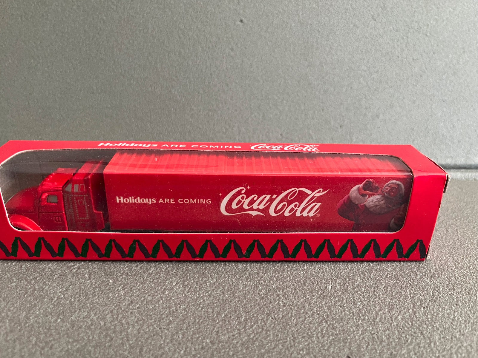 Voiture miniature Camion Semi Christmas Truck Coca Cola Echelle Type Majorette