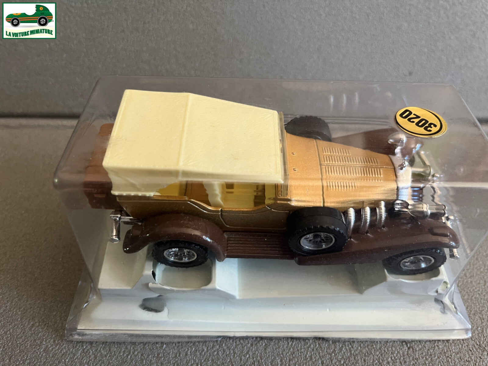 Voiture miniature Excalibur 3020 Majorette France au 1/32