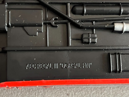 Voiture miniature AEC Regal III Dorsal Fin 1/43 Autobus Autocars du Monde