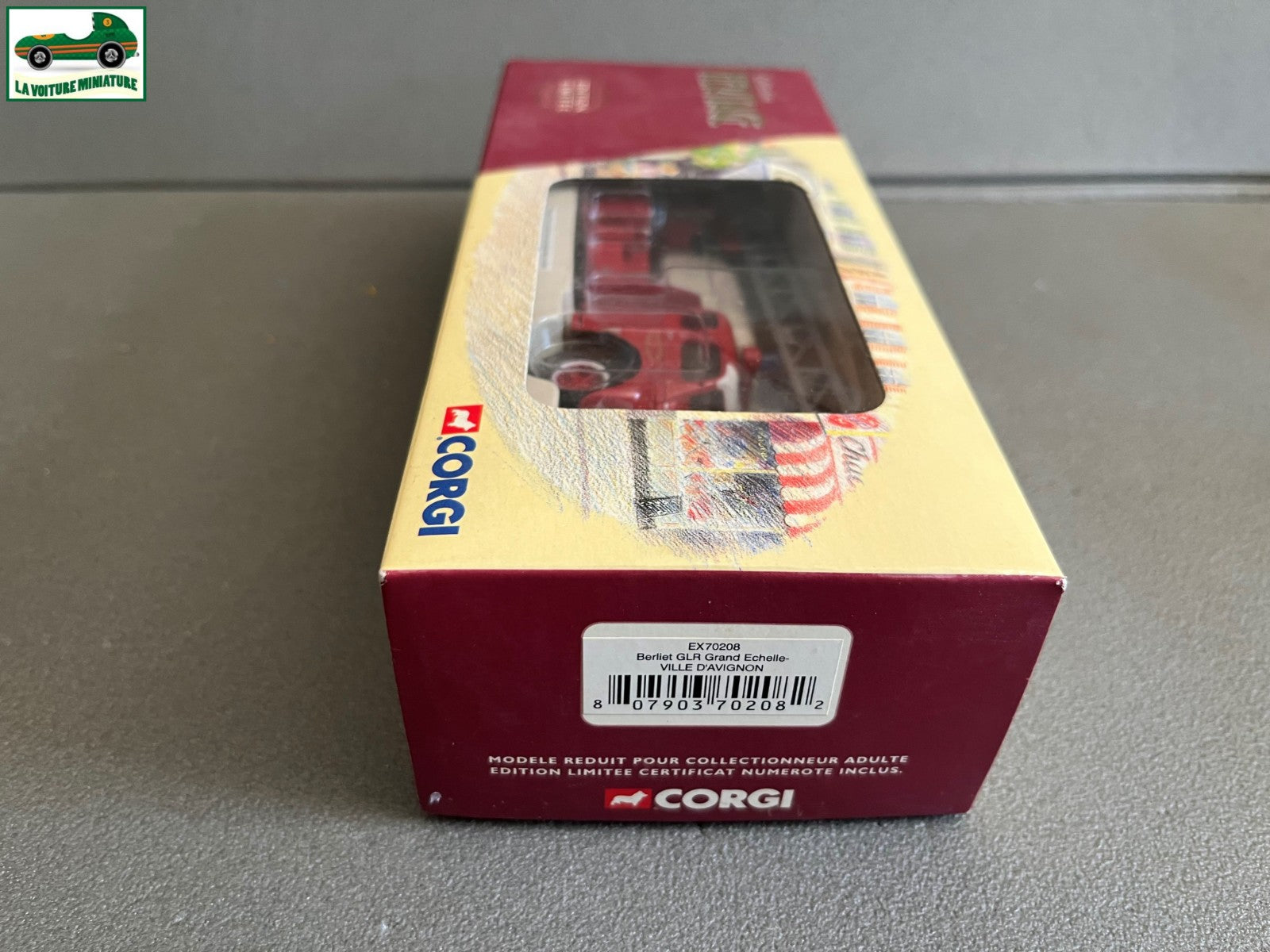 Voiture Miniature Camion Pompiers Berliet GLR Grande Echelle Avignon Corgi 1/50