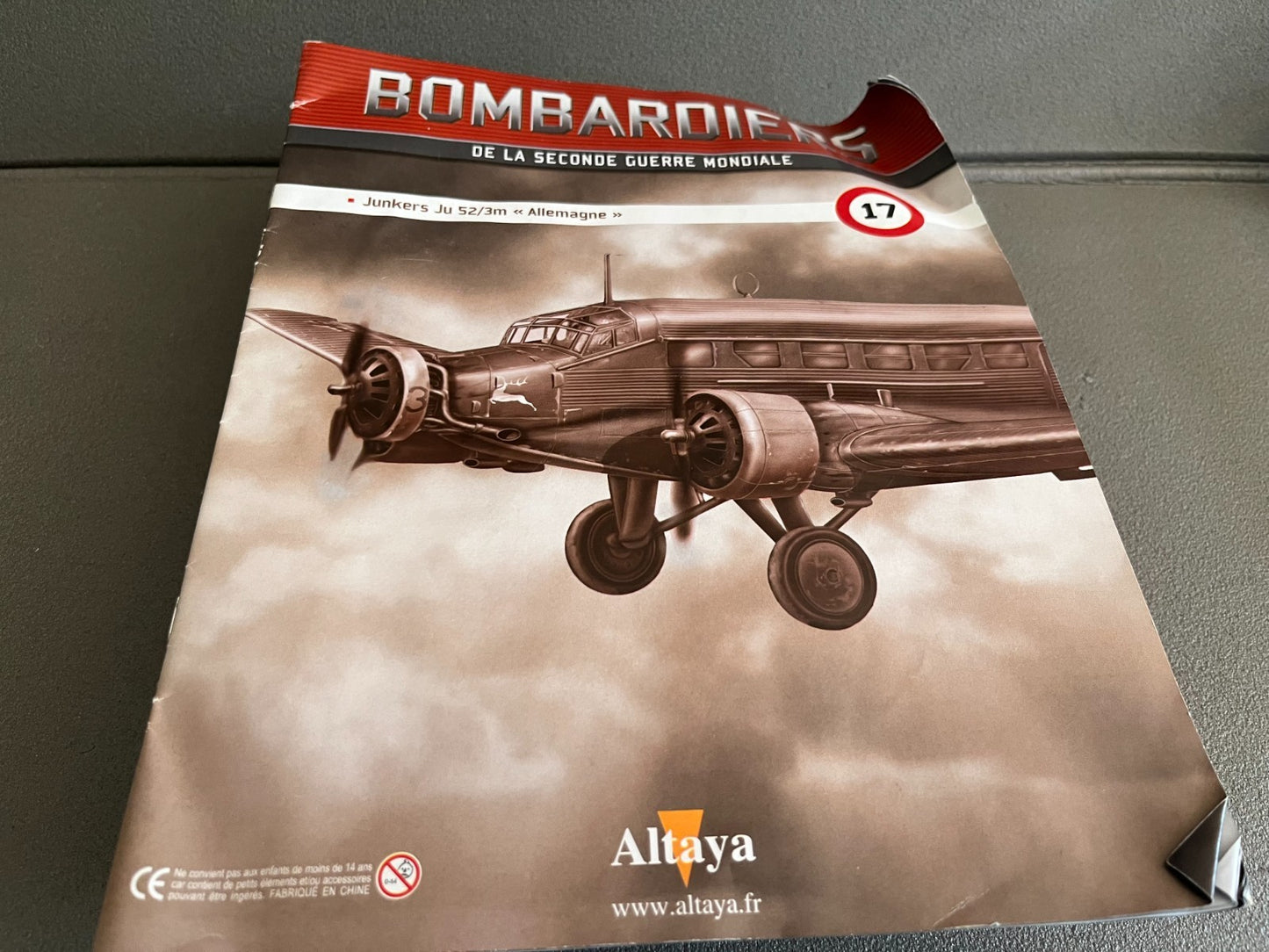 Avion miniature Militaire Bombardier Junkers Ju 52/3M Allemagne Altaya 1/72